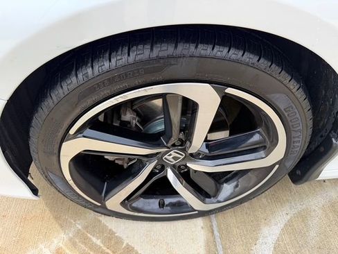 Used 2019 Honda Accord Sport image 28