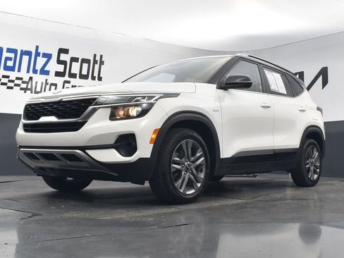 Used 2021 Kia Seltos S image 25