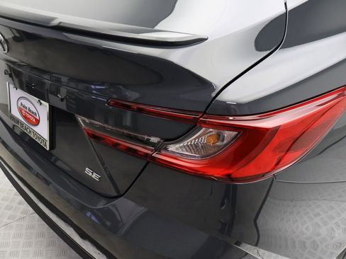 Certified 2025 Toyota Camry SE image 9