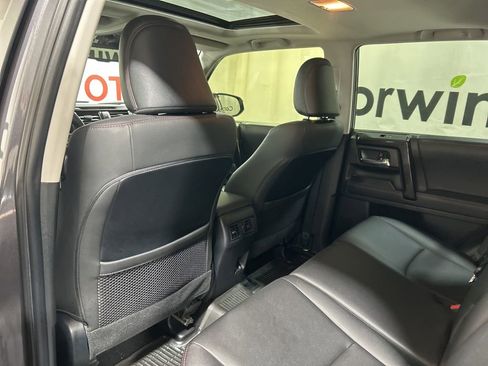 Used 2022 Toyota 4Runner TRD Off-Road Premium image 24