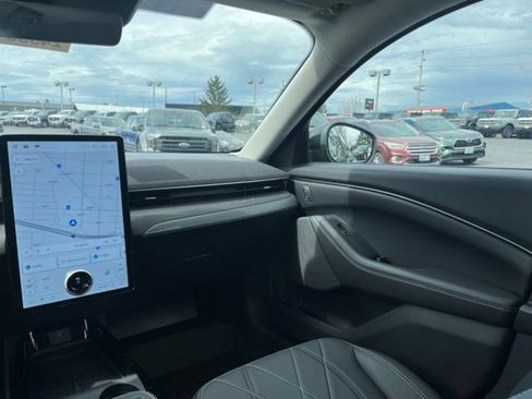 New 2024 Ford Mustang Mach-E Select w/ Comfort Package Lite image 27