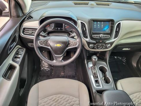 Used 2018 Chevrolet Equinox LS FWD image 13