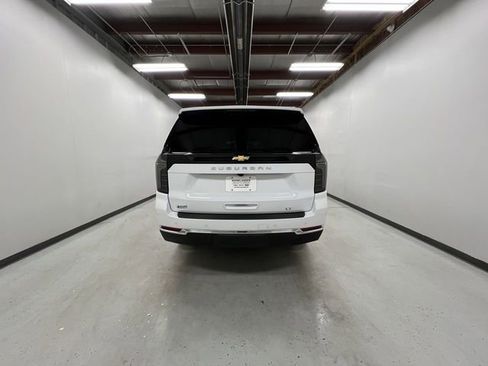 New 2026 Chevrolet Suburban LT image 7