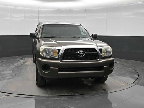 Used 2011 Toyota Tacoma 2WD Access Cab w/ SR5 Pkg #2 image 2