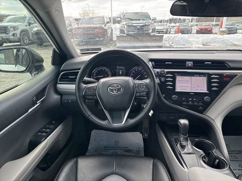Used 2020 Toyota Camry SE image 22