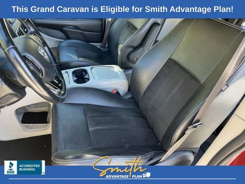 Used 2020 Dodge Grand Caravan SXT image 13