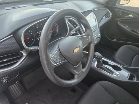 Used 2024 Chevrolet Malibu LT FWD image 10