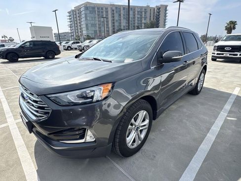 Certified 2019 Ford Edge SEL w/ Equipment Group 201A image 9