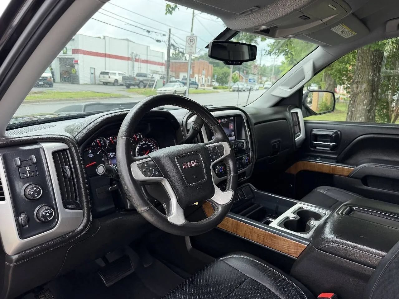 Used 2014 GMC Sierra 1500 SLT w/ SLT Preferred Package AWD/4WD image 22