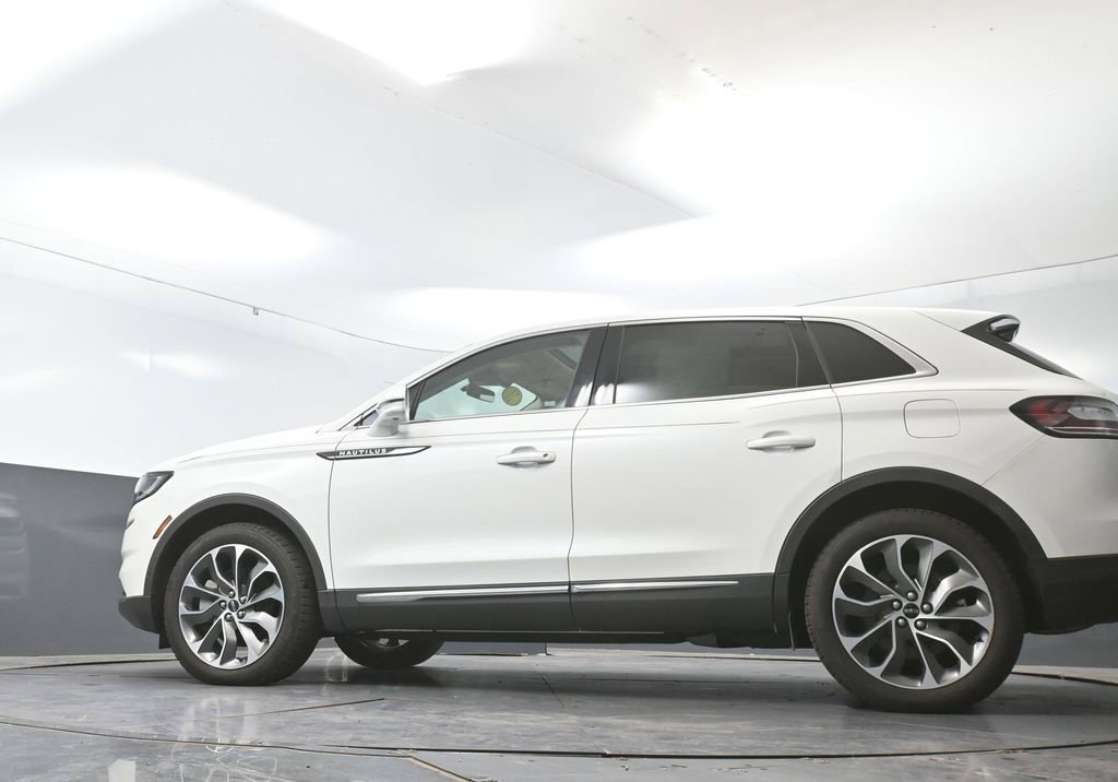 Used 2021 Lincoln Nautilus Reserve AWD/4WD image 54