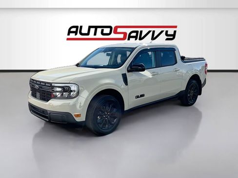 Used 2024 Ford Maverick Lariat w/ Black Appearance Package AWD/4WD image 3