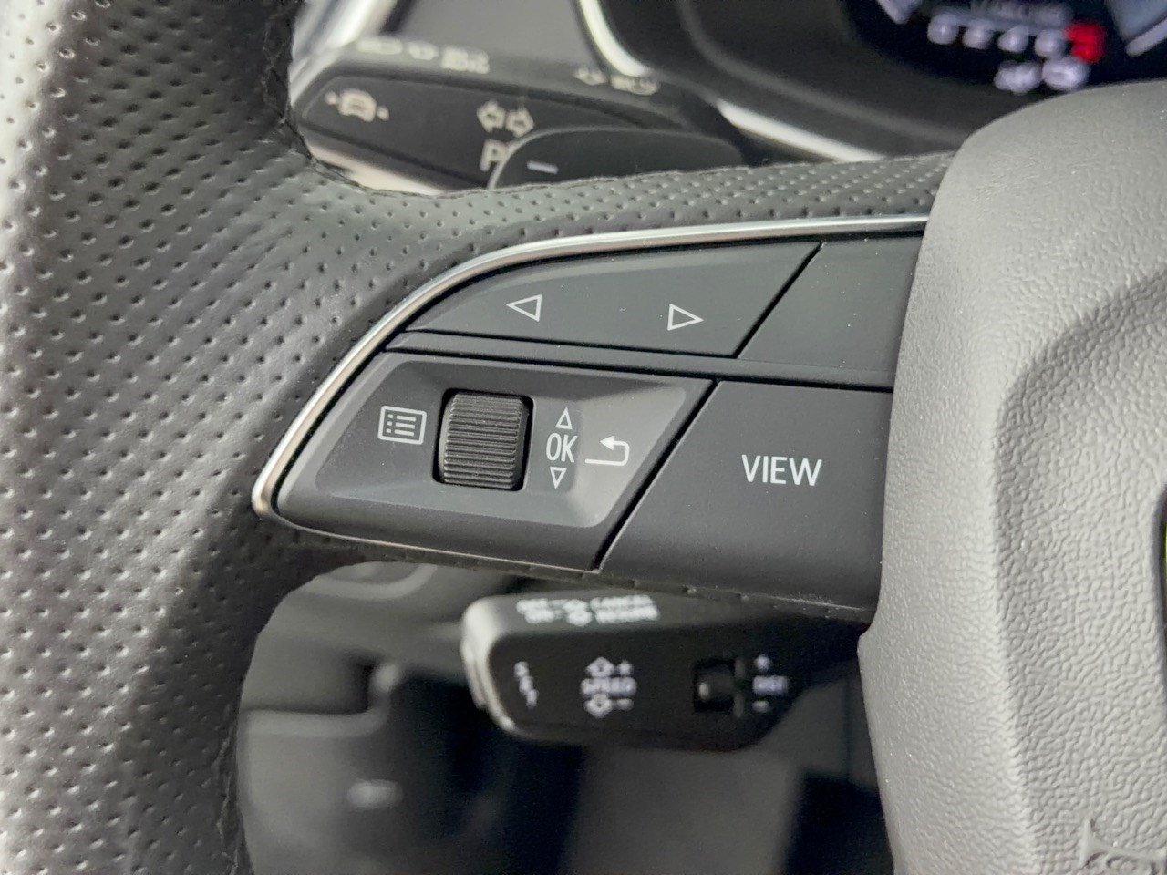 Used 2024 Audi Q5 e Premium Plus w/ Premium Plus Package AWD/4WD image 18