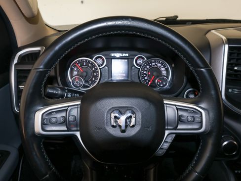 Used 2019 RAM 1500 Big Horn AWD/4WD image 26