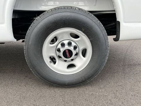 New 2026 GMC Savana 2500 Extended w/ Driver Convenience Package image 28