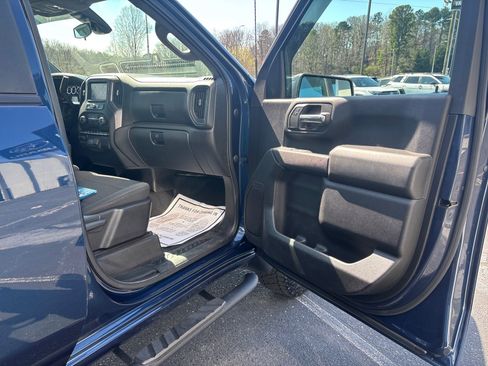 Certified 2022 Chevrolet Silverado 2500 W/T w/ Gooseneck/5TH Wheel Package image 43