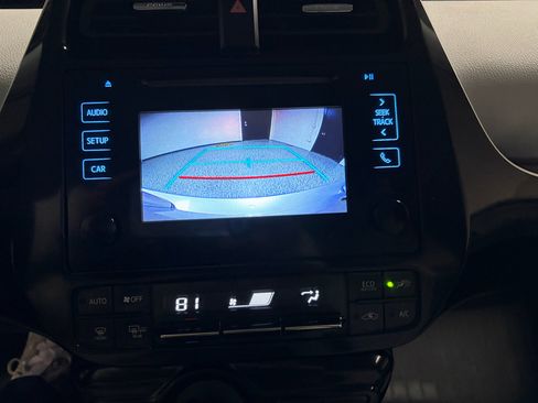 Used 2018 Toyota Prius Two image 13