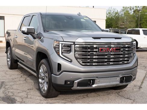 New 2026 GMC Sierra 1500 Denali w/ Denali Reserve Package AWD/4WD image 36