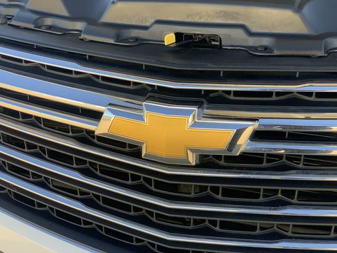 Certified 2023 Chevrolet Traverse LT FWD image 29