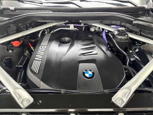 Used 2024 BMW X7 xDrive40i w/ M Sport Package image 81