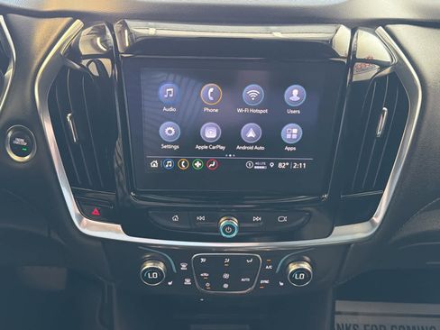 Used 2023 Chevrolet Traverse LT FWD image 46