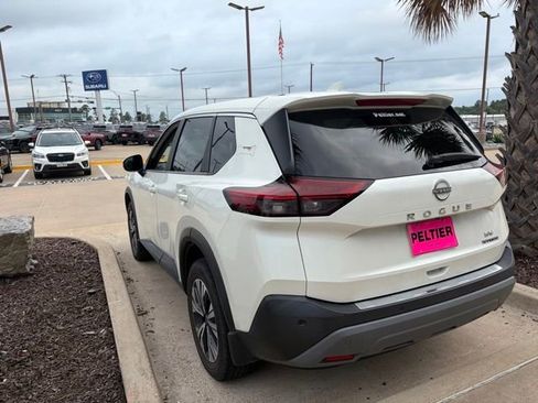 Used 2023 Nissan Rogue SV FWD image 16