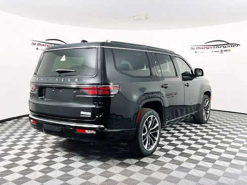 Used 2024 Jeep Wagoneer Series III w/ Premium Group I image 8