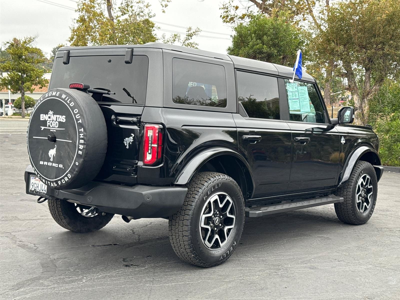 Used 2023 Ford Bronco Outer Banks AWD/4WD image 12