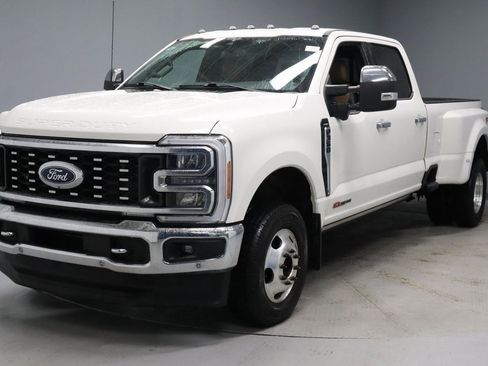 Certified 2023 Ford F350 Lariat w/ Lariat Ultimate Package image 7