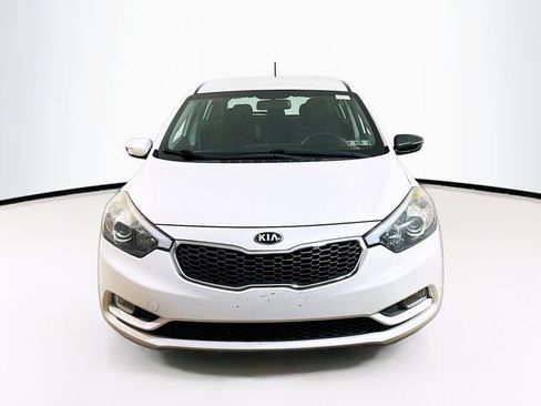 Used 2016 Kia Forte LX image 2