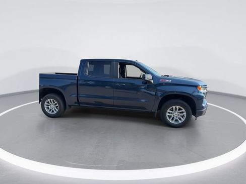 Used 2022 Chevrolet Silverado 1500 RST AWD/4WD image 9
