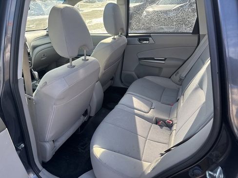 Used 2012 Subaru Forester 2.5X Premium w/ All-Weather Pkg image 11