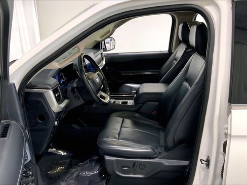 Used 2022 Ford Expedition XLT RWD image 18