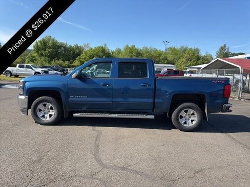 Used 2018 Chevrolet Silverado 1500 LT w/ All Star Edition AWD/4WD image 3