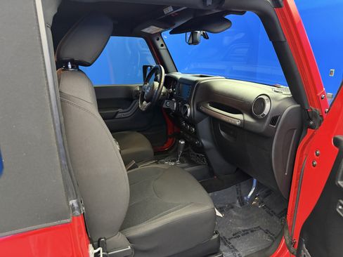 Used 2017 Jeep Wrangler Sport AWD/4WD image 21