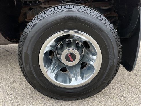 Used 2016 GMC Sierra 3500 SLT w/ Driver Alert Package image 12