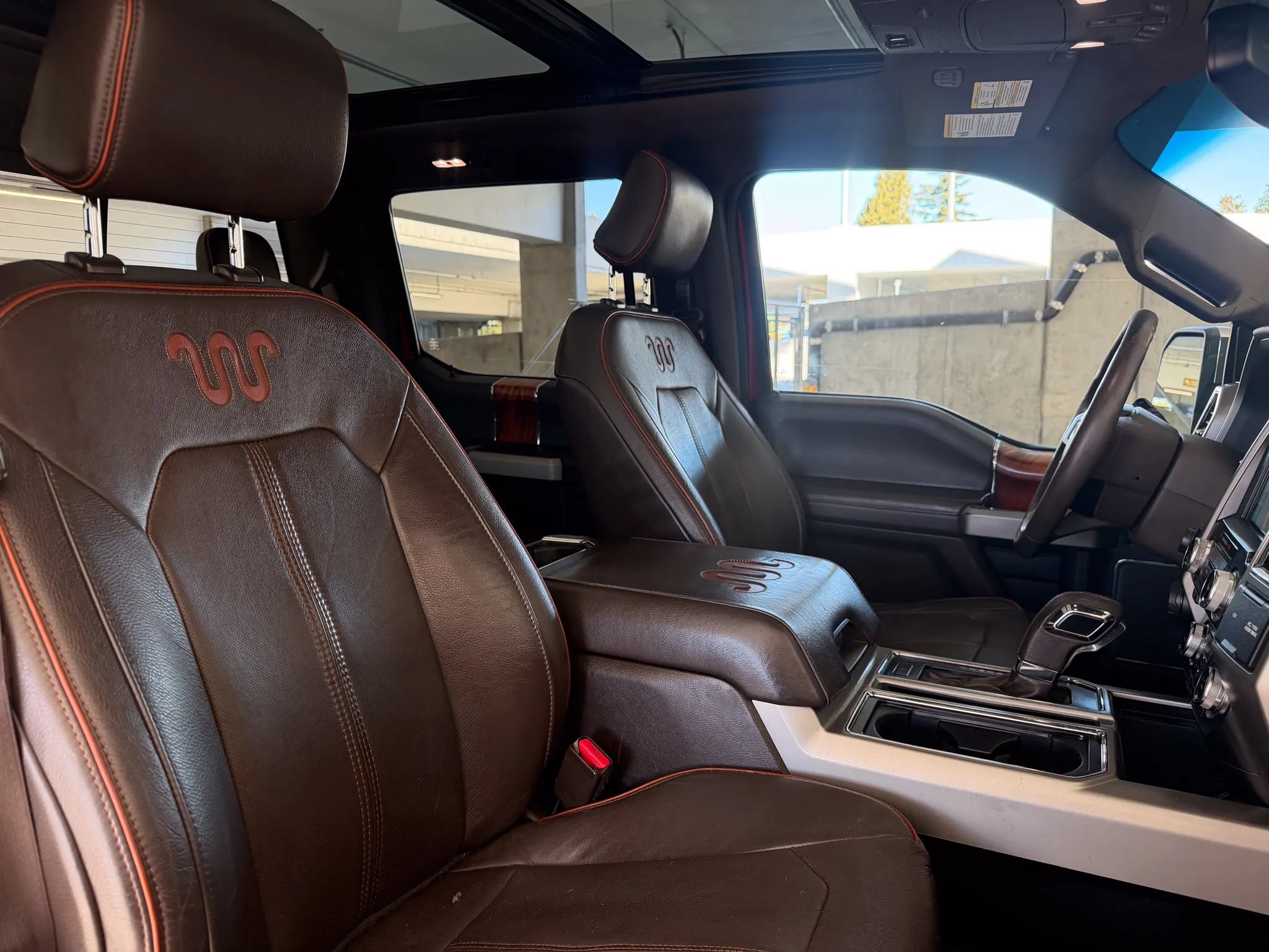 Used 2016 Ford F150 King Ranch w/ Equipment Group 601A Luxury AWD/4WD image 31