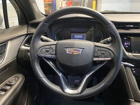 Used 2023 Cadillac XT6 Premium Luxury AWD/4WD image 9
