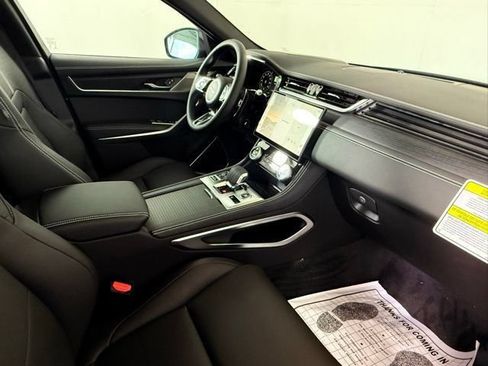 Used 2026 Jaguar F-PACE R-Dynamic S AWD/4WD image 13