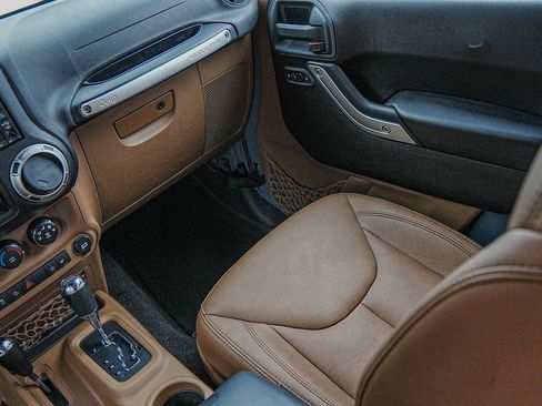 Used 2015 Jeep Wrangler Unlimited Sahara w/ Trailer Tow Group image 24