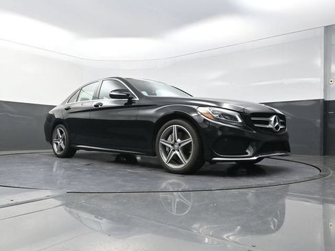 Used 2015 Mercedes-Benz C 300 Sedan image 31