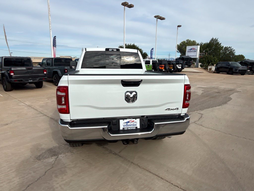 Used 2024 RAM 3500 Tradesman w/ Towing Technology Group AWD/4WD image 4
