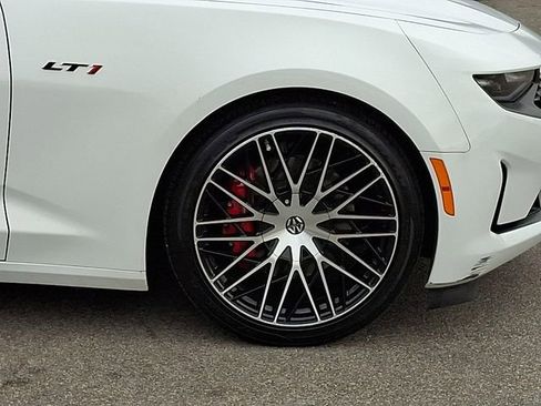 Used 2023 Chevrolet Camaro LT w/ Technology Package image 10