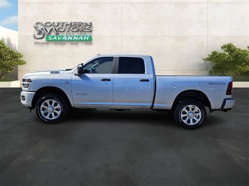 New 2026 RAM 2500 Big Horn AWD/4WD image 2