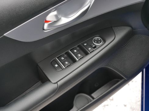 Certified 2023 Kia Forte LXS w/ LXS Technology Package image 19