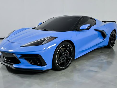 Used 2022 Chevrolet Corvette Stingray Coupe w/ Z51 Performance Package image 6