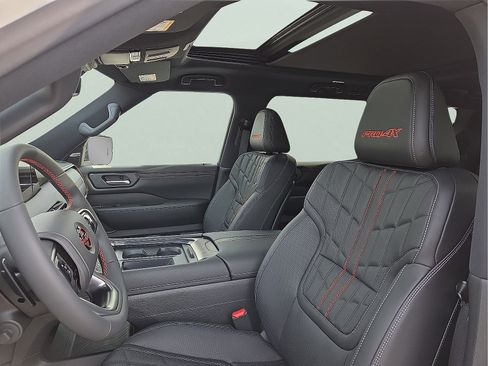 New 2025 Nissan Armada PRO-4X w/ Pro-4X Premium Package image 13