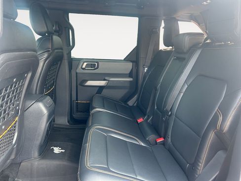 Used 2021 Ford Bronco Badlands image 11