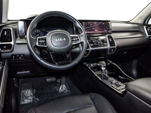 Certified 2023 Kia Sorento SX FWD image 9