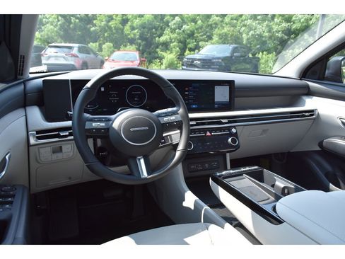 New 2025 Hyundai Tucson SEL image 12