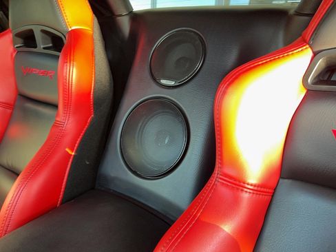 Used 2004 Dodge Viper SRT-10 image 21